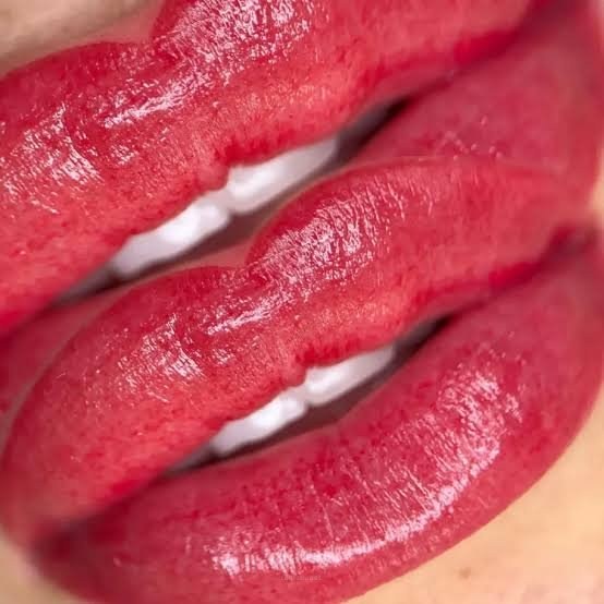 خدمات شیدینگ لب و تتوی ابرو